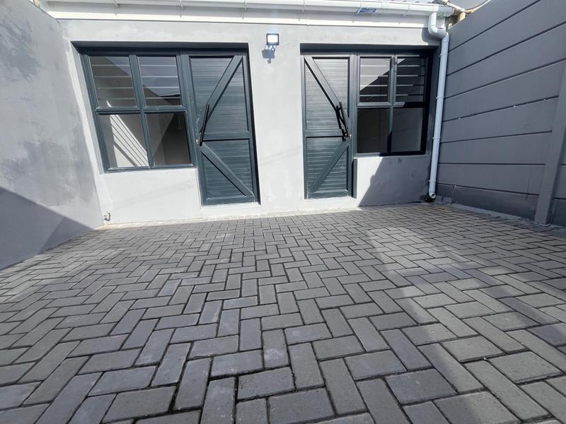 2 Bedroom Property for Sale in Kensington Western Cape